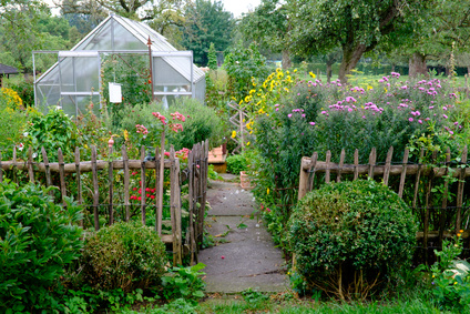 Bauerngarten Einfriedung Holzzaun